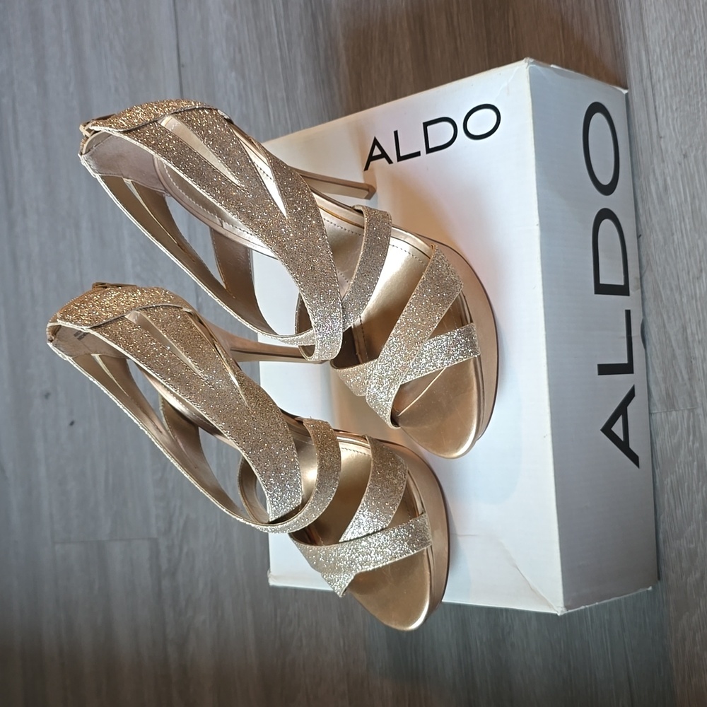 Aldo Salvietti Metallic Gold Heels- 41 Also Salvietti Woman’s Platform Heel 5in